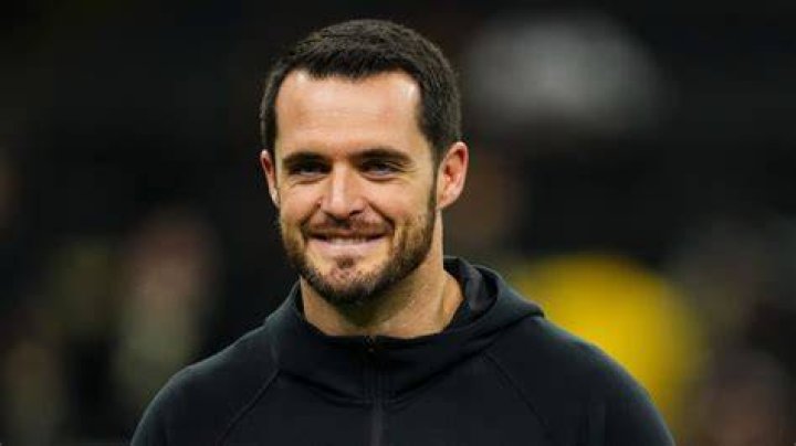 Derek Carr Net Worth (2024), Wiki, Age, Wife, Kids And More Facts