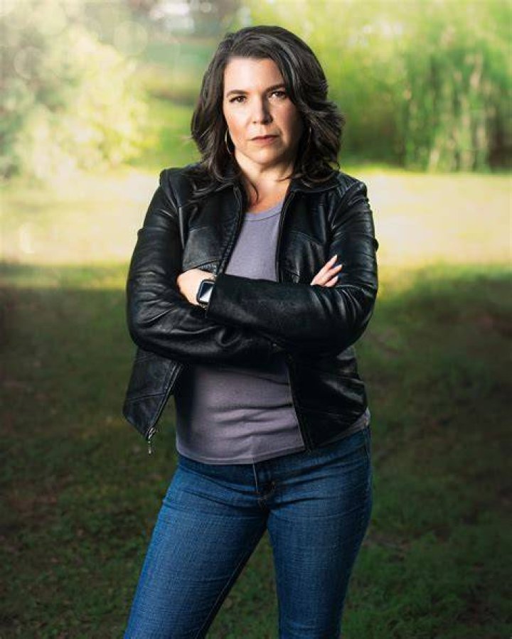 Ellen Hamilton Latzen Profile Images — The Movie Database (TMDb)