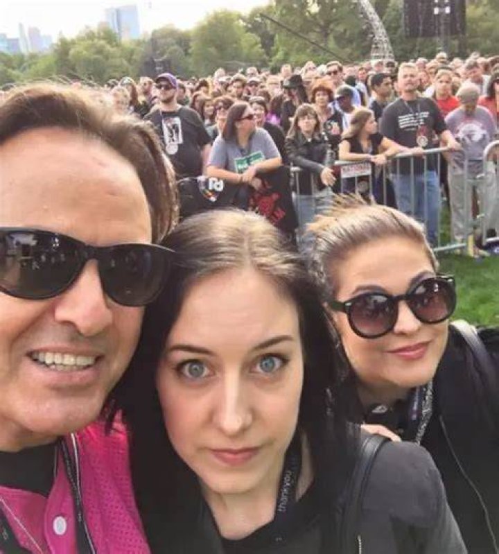 John Legere Wife, Gay, Daughter, How Much Is TMobile's C.E.O Worth?