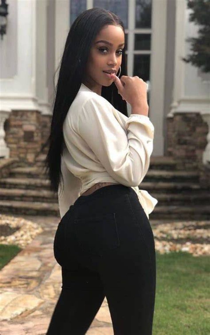 Picture of Kiyomi Leslie