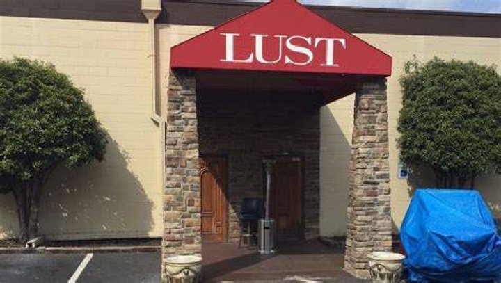 Victims sue local strip club in wrongwaydriver crash