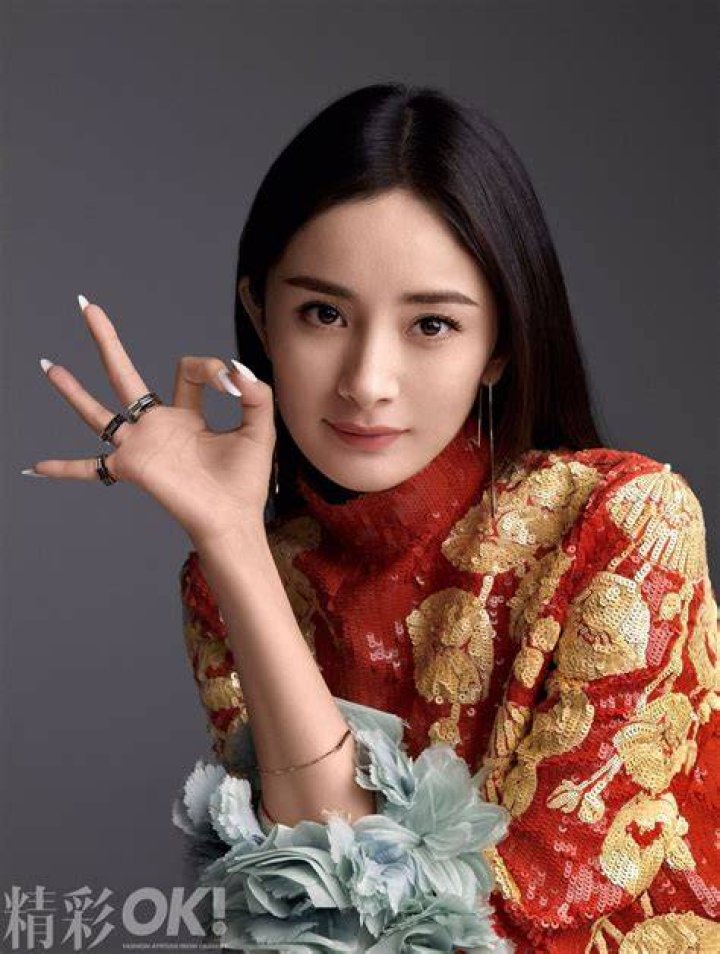 Yang Mi turns to religion after divorce 8days